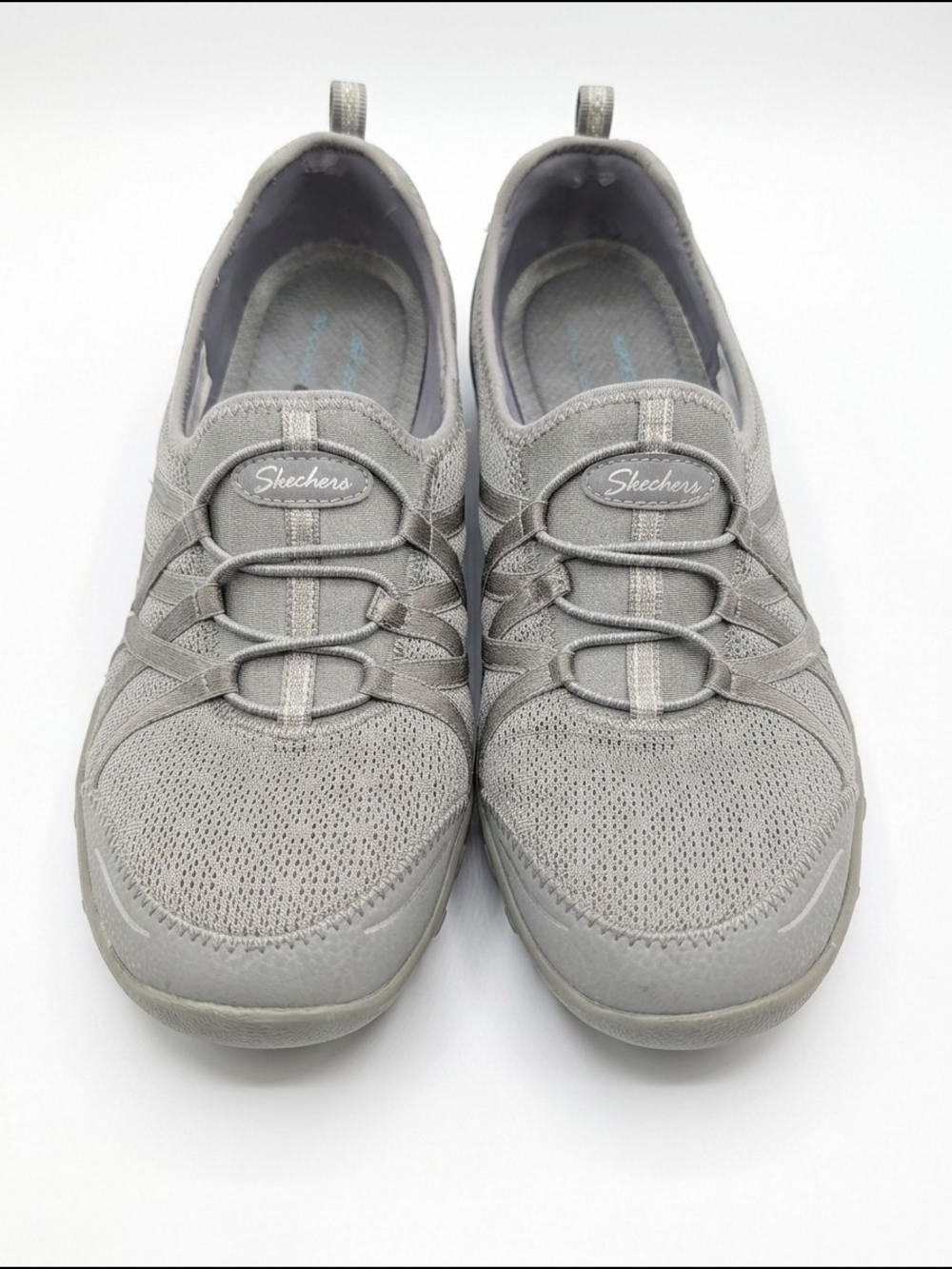 Skechers Women's Breathe Easy Envy Me Gray Slip-On  Sneakers 10